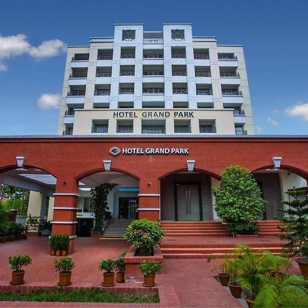 Hotel Grand Park Barishal Экстерьер фото